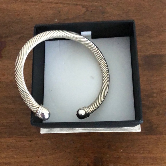 Adjustable silver heavy bracelet - Picture 5 of 5